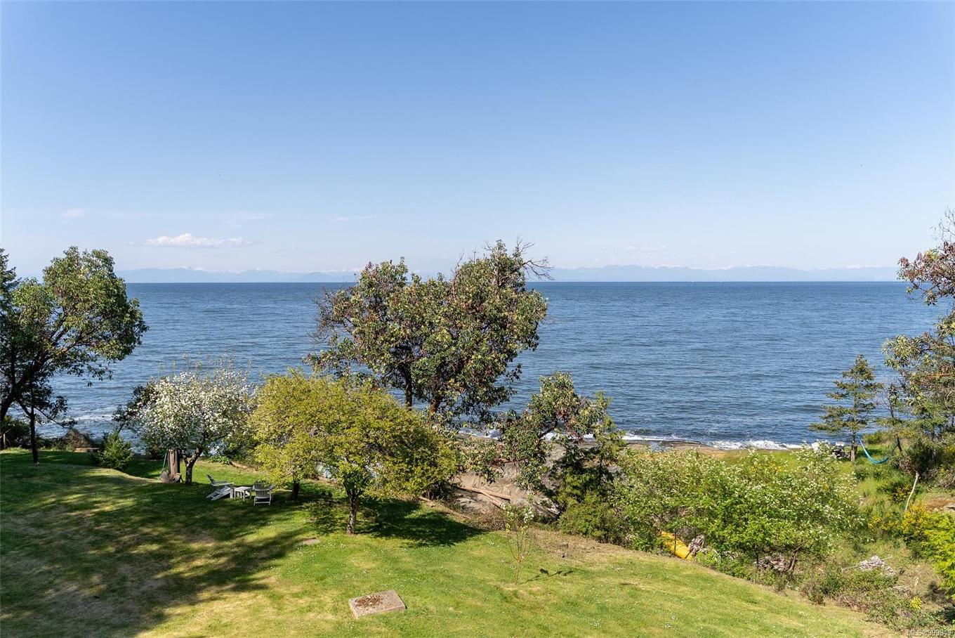 474 Sticks Allison Rd, Galiano Island, BC