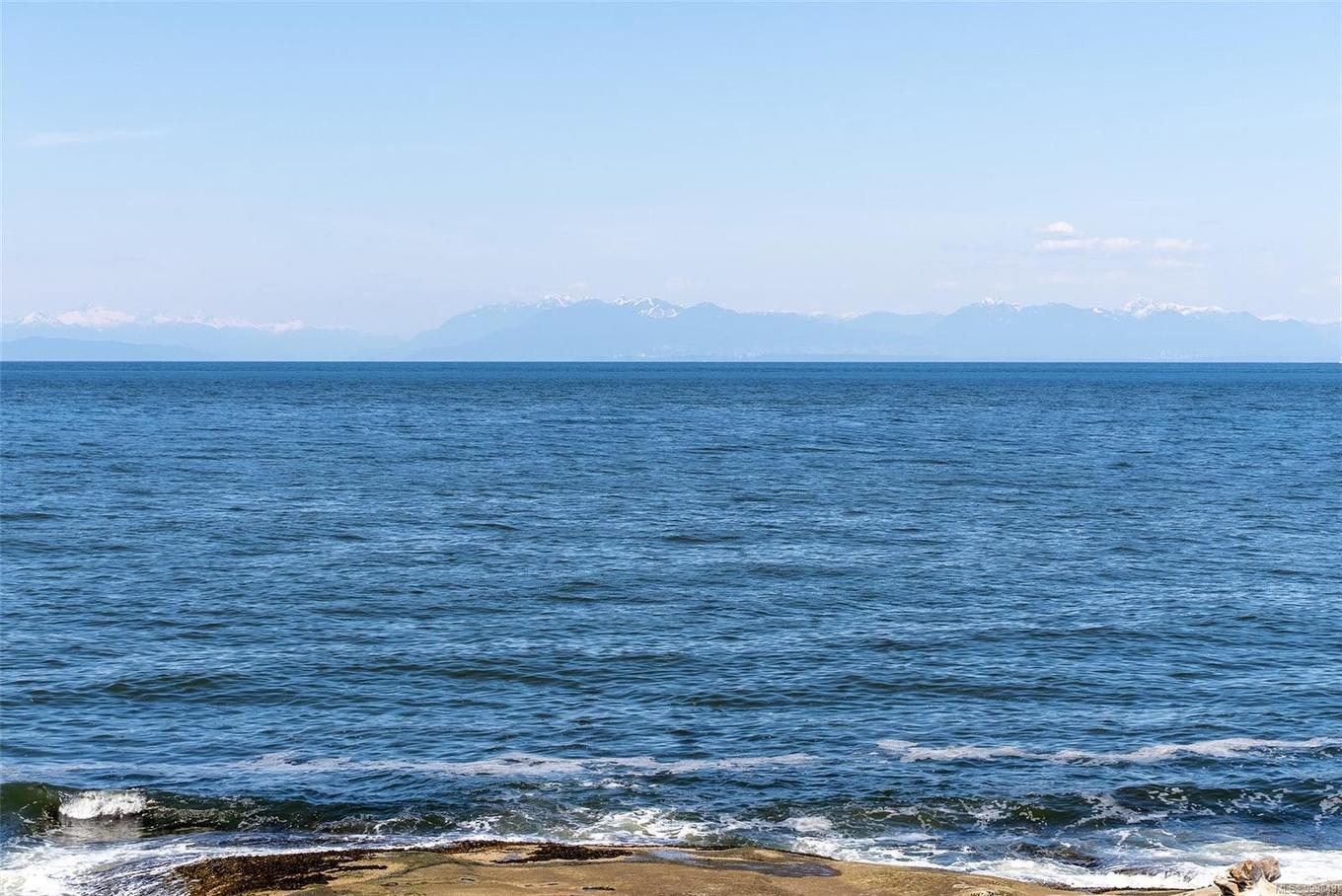 474 Sticks Allison Rd, Galiano Island, BC