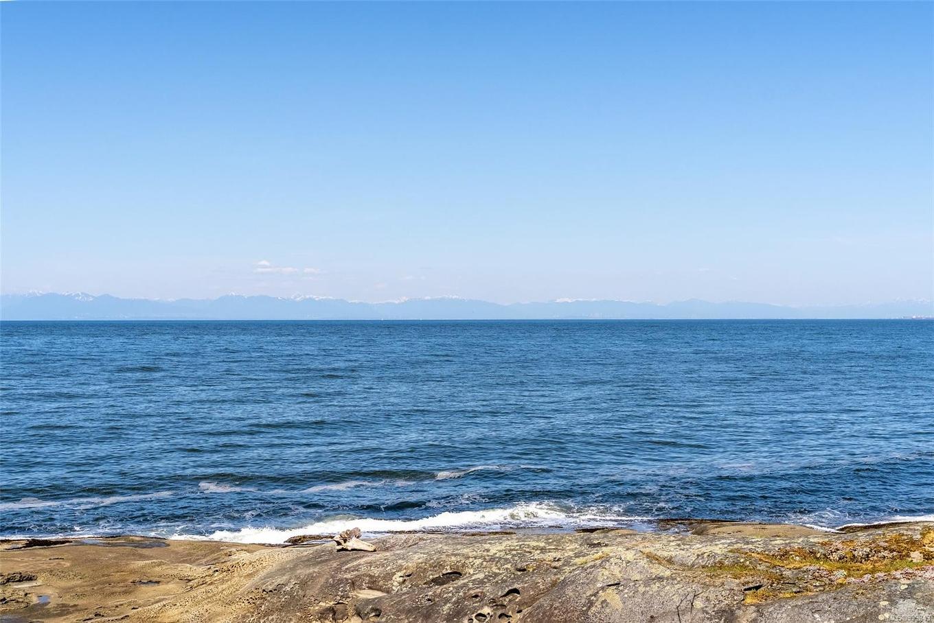 474 Sticks Allison Rd, Galiano Island, BC