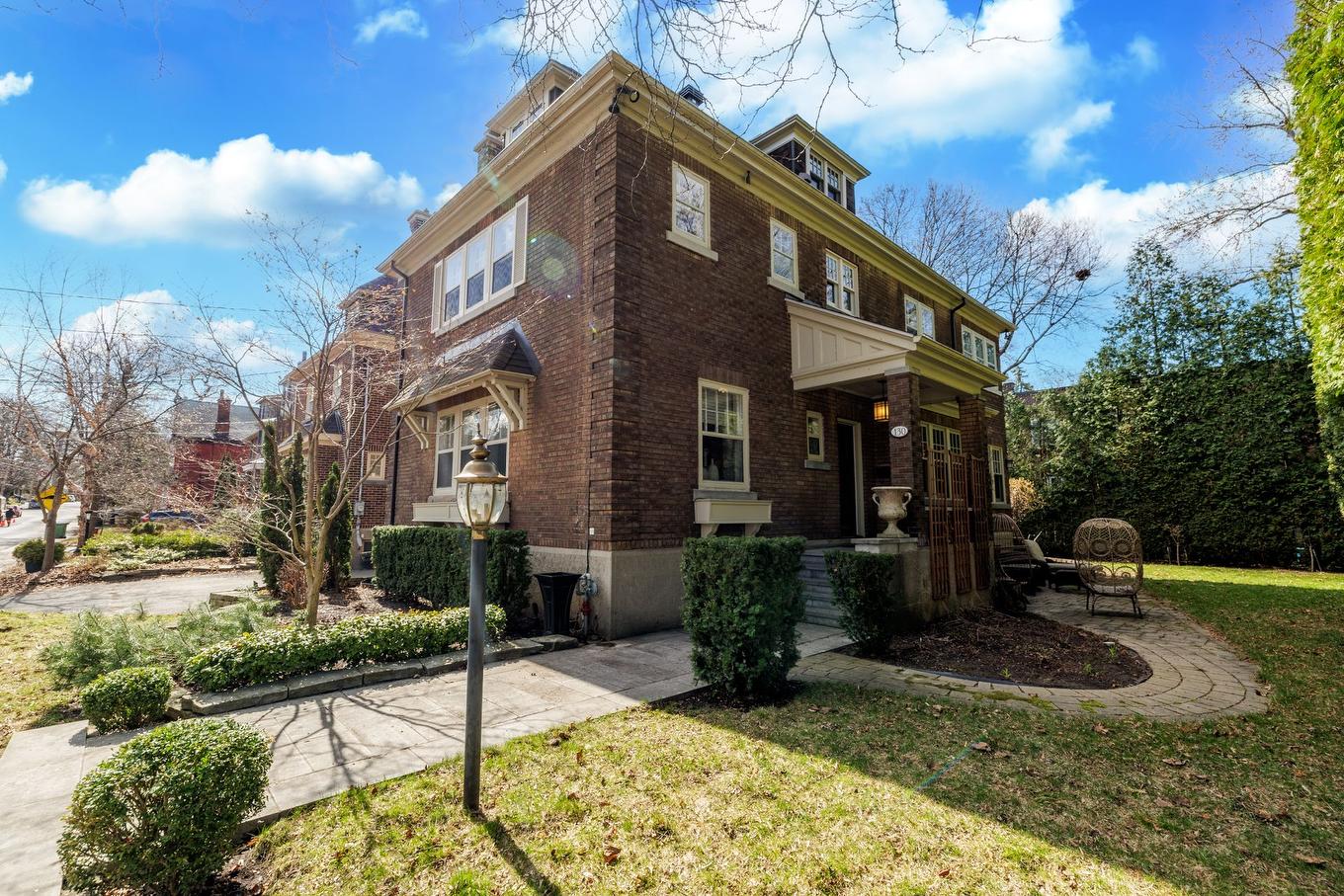 Frontage - 130 Av. Ballantyne N., Montréal-Ouest, QC - Outdoor