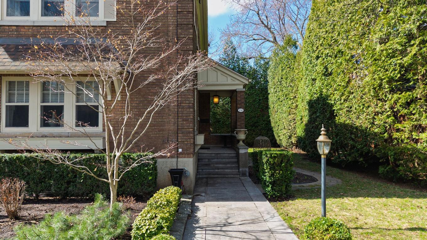 Frontage - 130 Av. Ballantyne N., Montréal-Ouest, QC - Outdoor