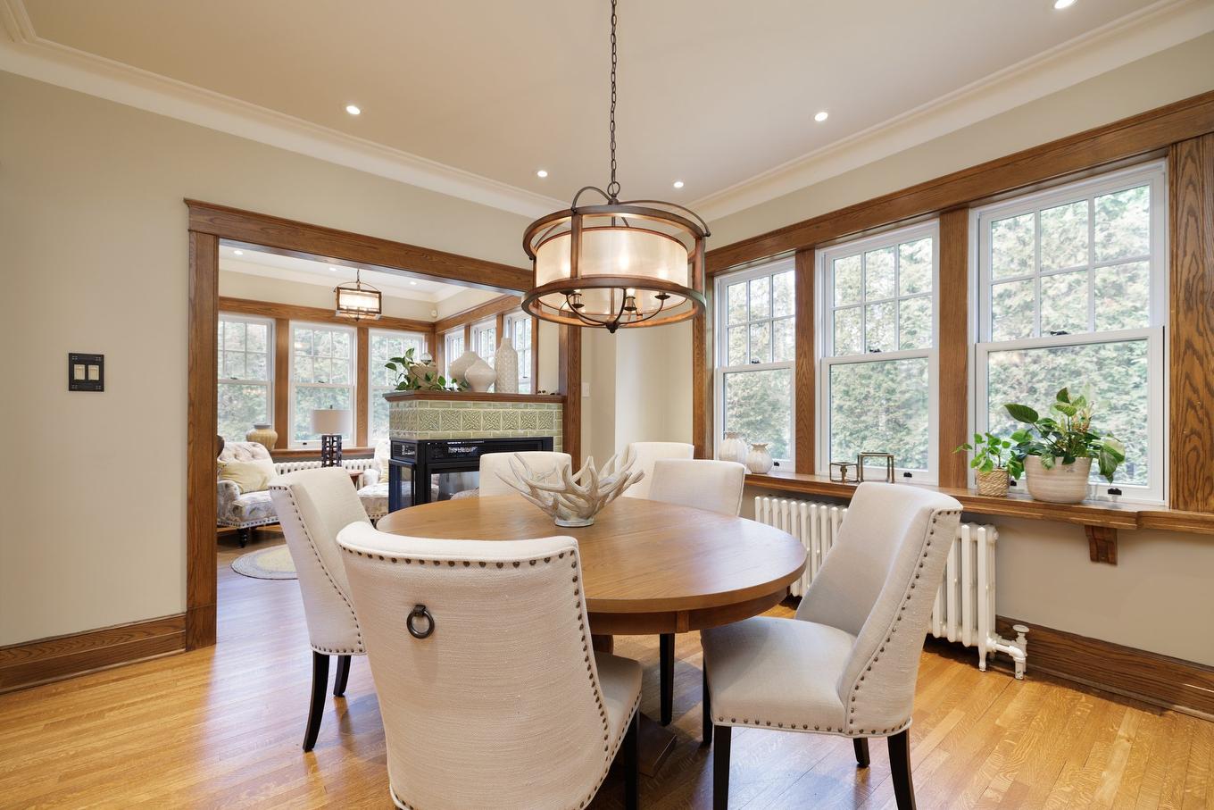 Dining room - 130 Av. Ballantyne N., Montréal-Ouest, QC - Indoor Photo Showing Dining Room