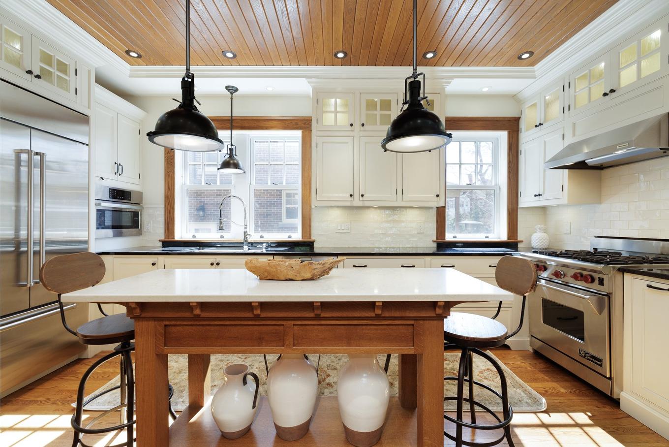 Kitchen - 130 Av. Ballantyne N., Montréal-Ouest, QC - Indoor Photo Showing Kitchen With Upgraded Kitchen