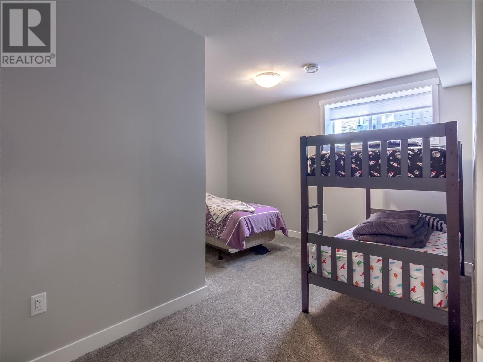 120 Sendero Crescent, Penticton, BC - Indoor Photo Showing Bedroom