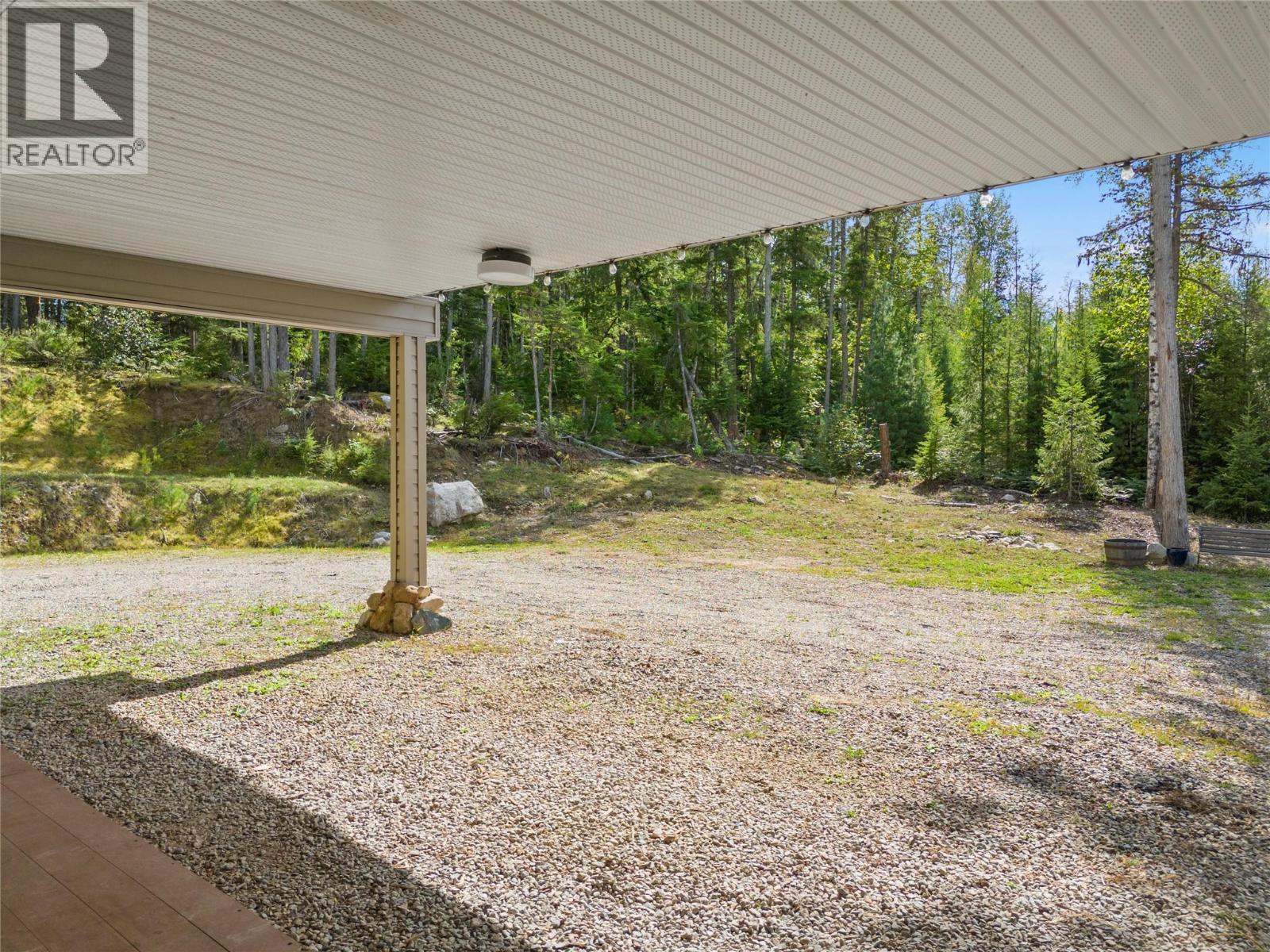 1446 Nittel Road, Seymour Arm, BC - Outdoor