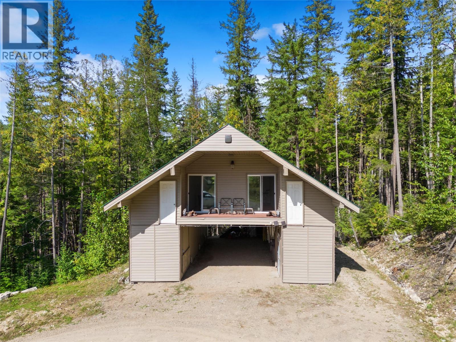 1446 Nittel Road, Seymour Arm, BC - Outdoor