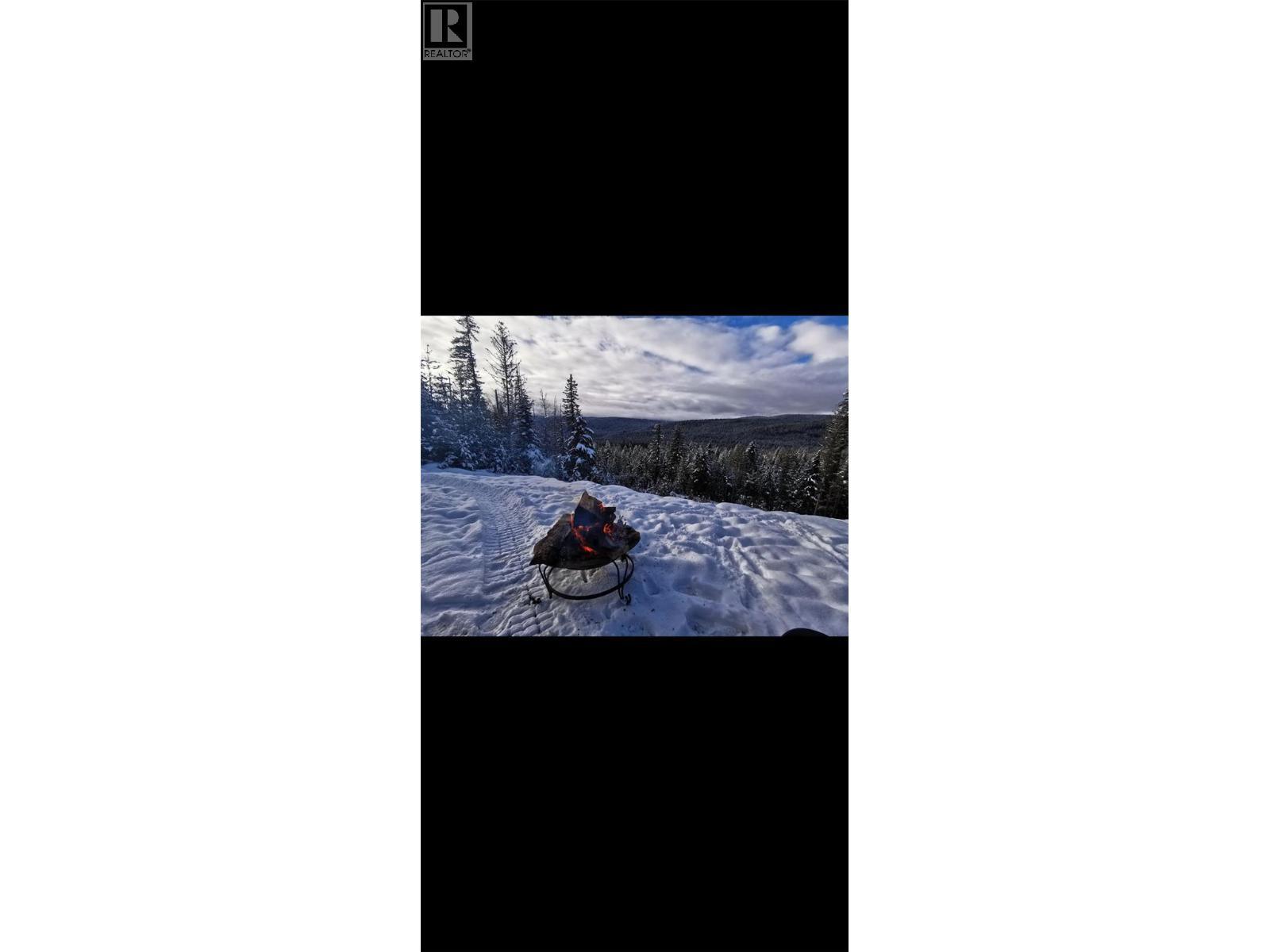 1446 Nittel Road, Seymour Arm, BC -