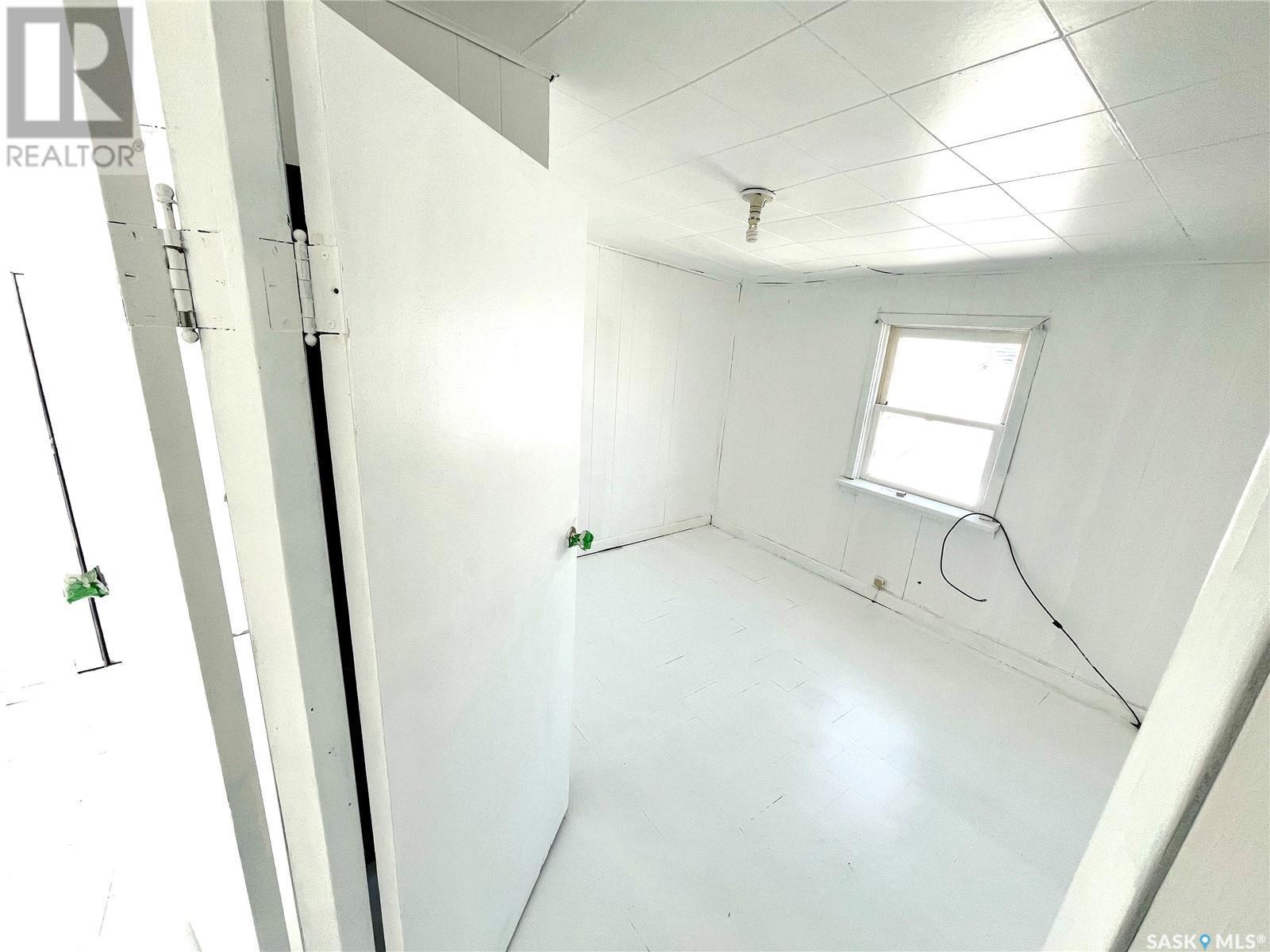 419 Main Street, Kipling, SK - Indoor Photo Showing Other Room