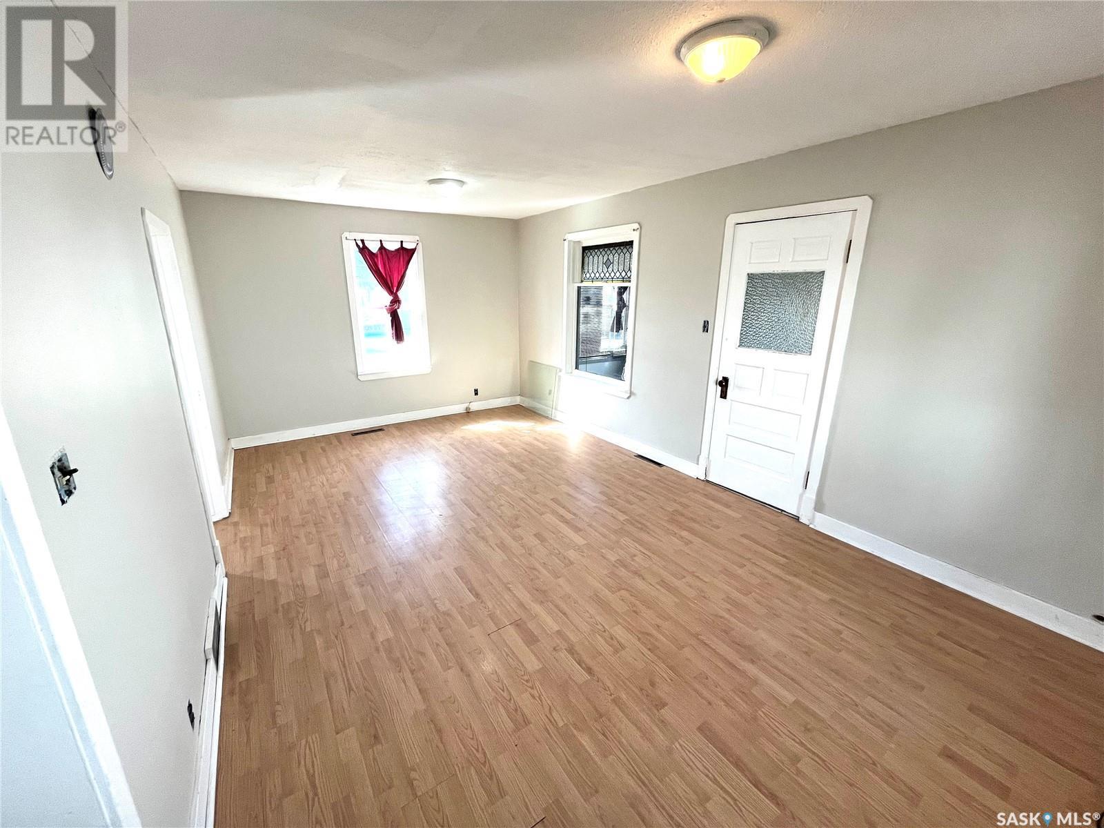 419 Main Street, Kipling, SK - Indoor Photo Showing Other Room