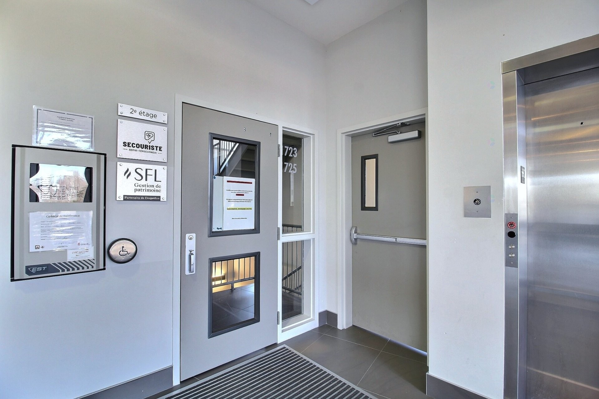 Hall d'entrée/Vestibule - 1723 3E Avenue, Val-D'Or, QC - Indoor Photo Showing Other Room