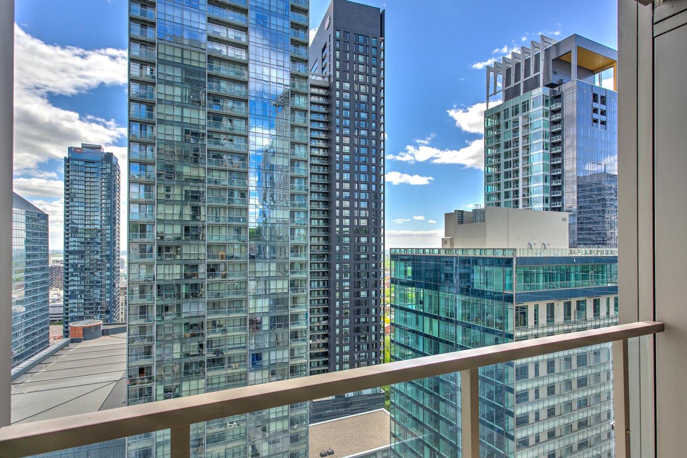 View - 2405-1300 Boul. René-Lévesque O., Montréal (Ville-Marie), QC - Outdoor With Balcony