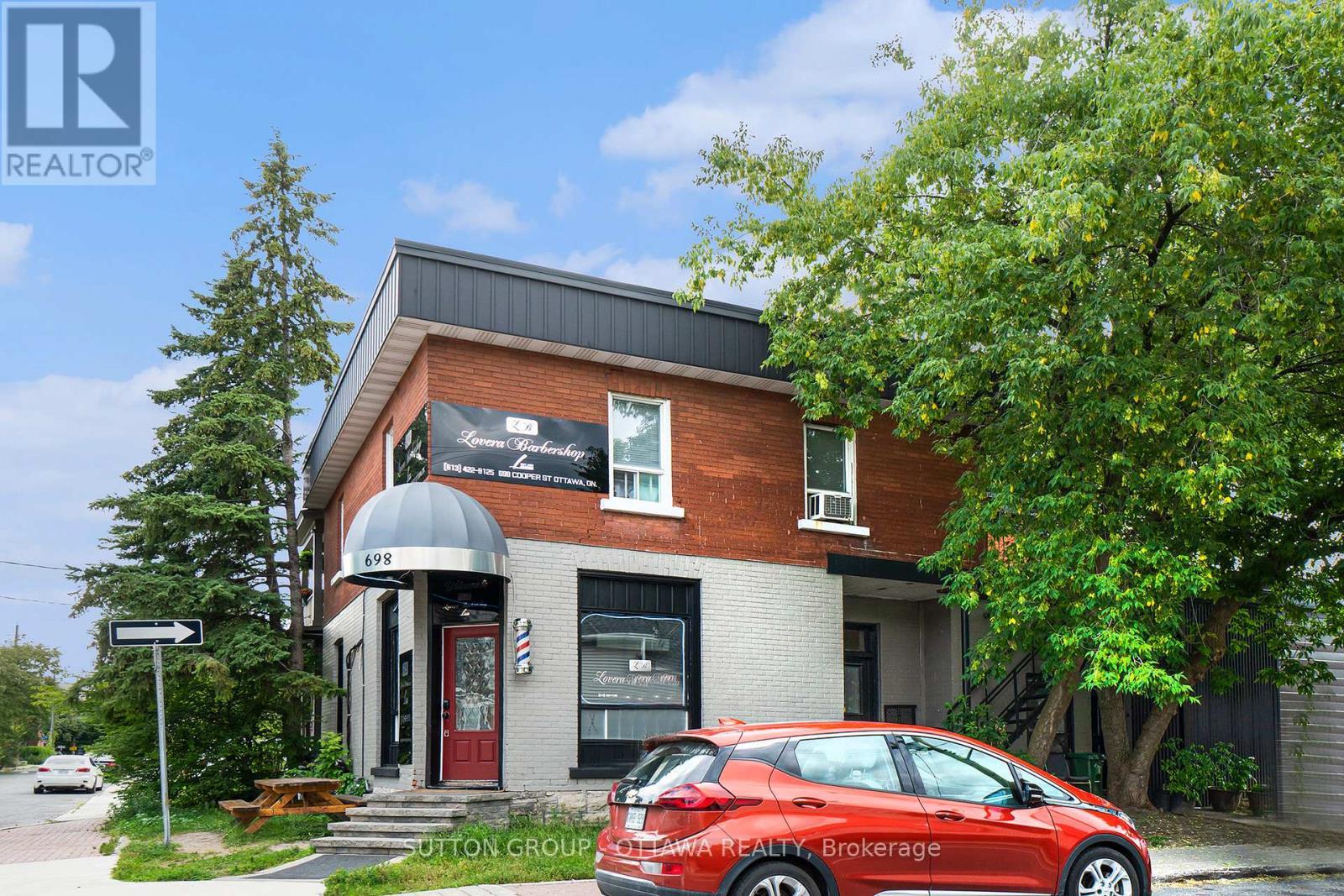 698 Cooper Street, Ottawa, ON