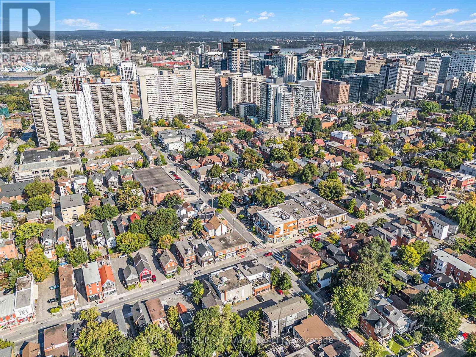 698 Cooper Street, Ottawa, ON