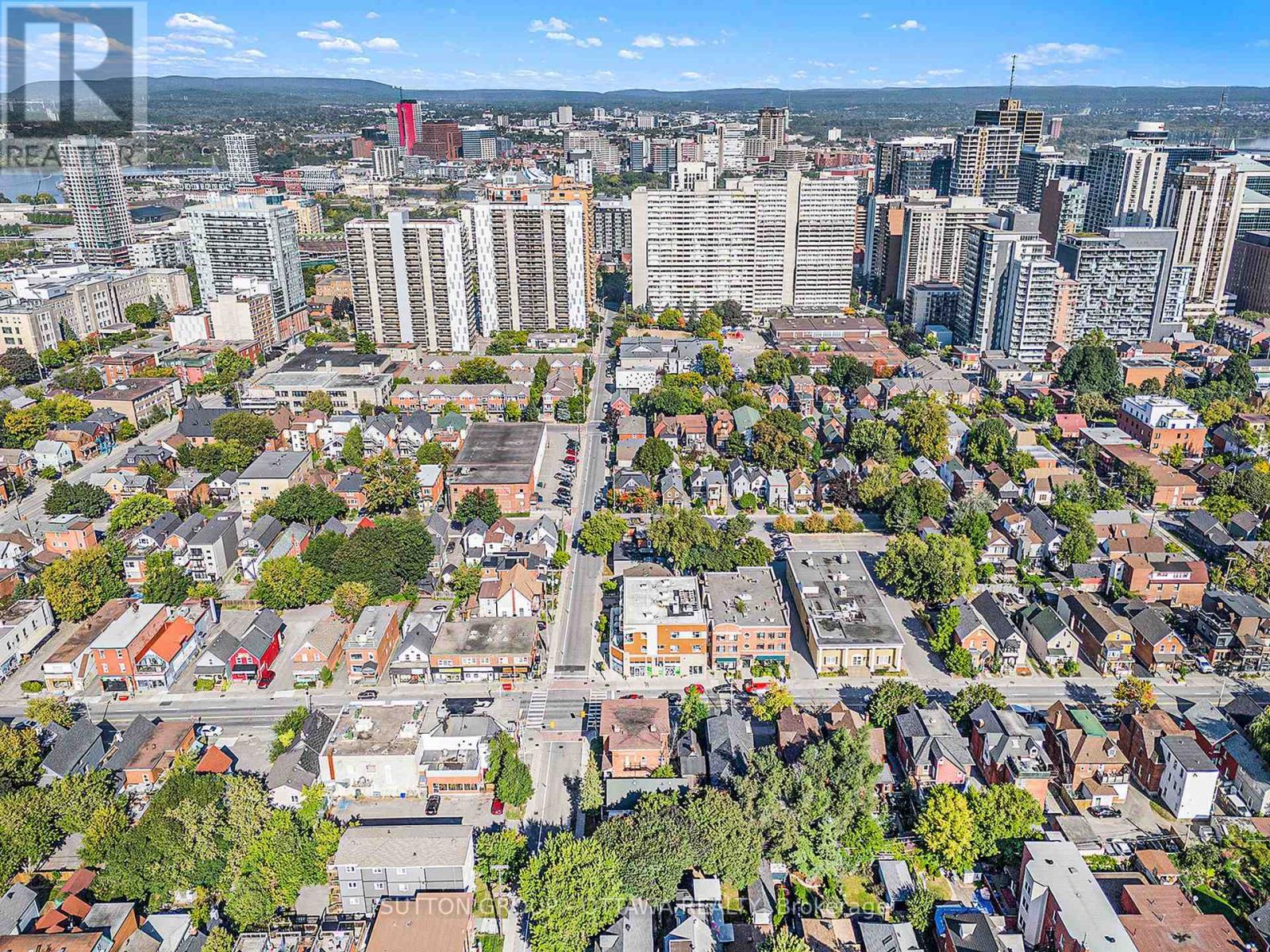 698 Cooper Street, Ottawa, ON