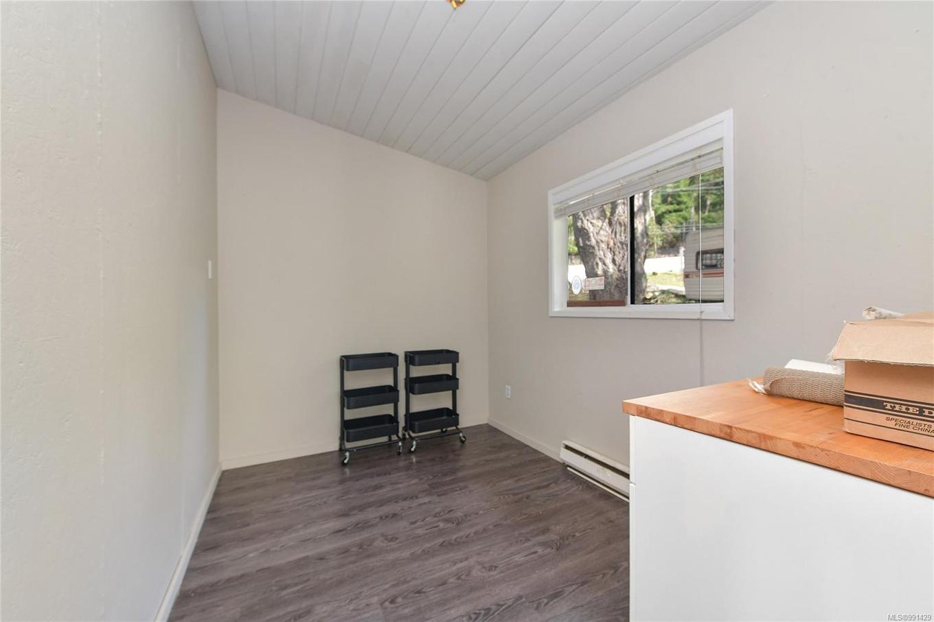 492 Dalton Dr, Mayne Island, BC