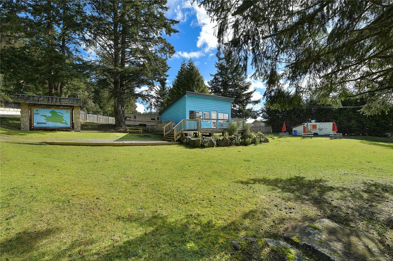 492 Dalton Dr, Mayne Island, BC