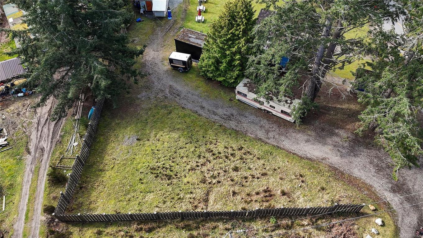 492 Dalton Dr, Mayne Island, BC