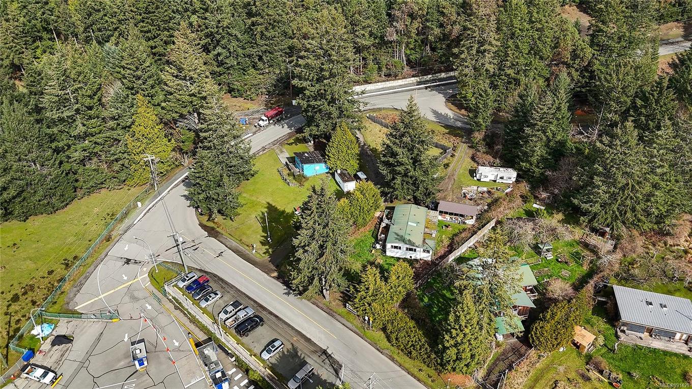 492 Dalton Dr, Mayne Island, BC