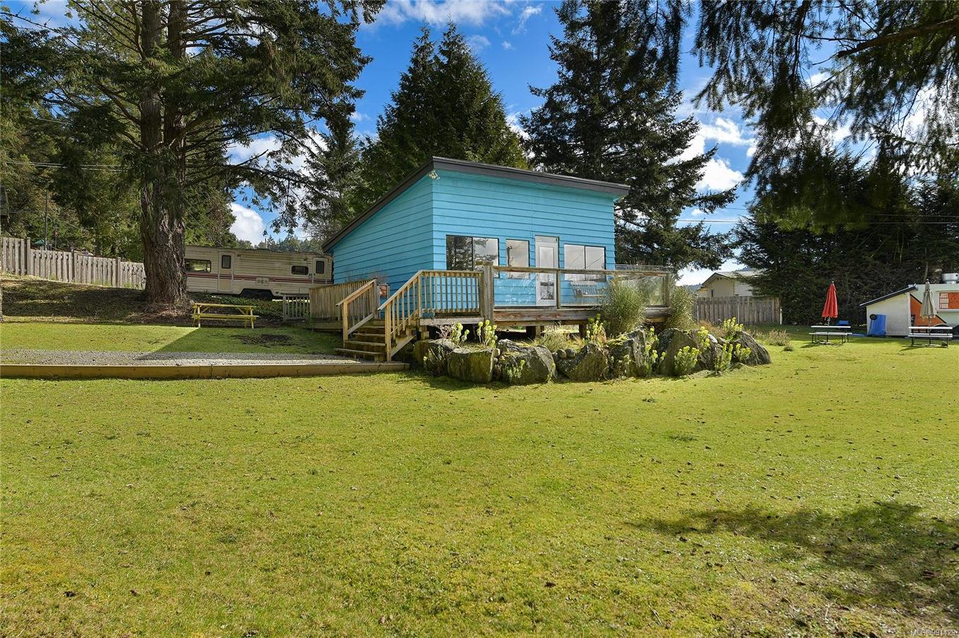 492 Dalton Dr, Mayne Island, BC