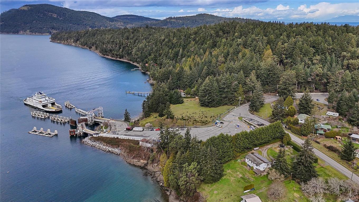 492 Dalton Dr, Mayne Island, BC