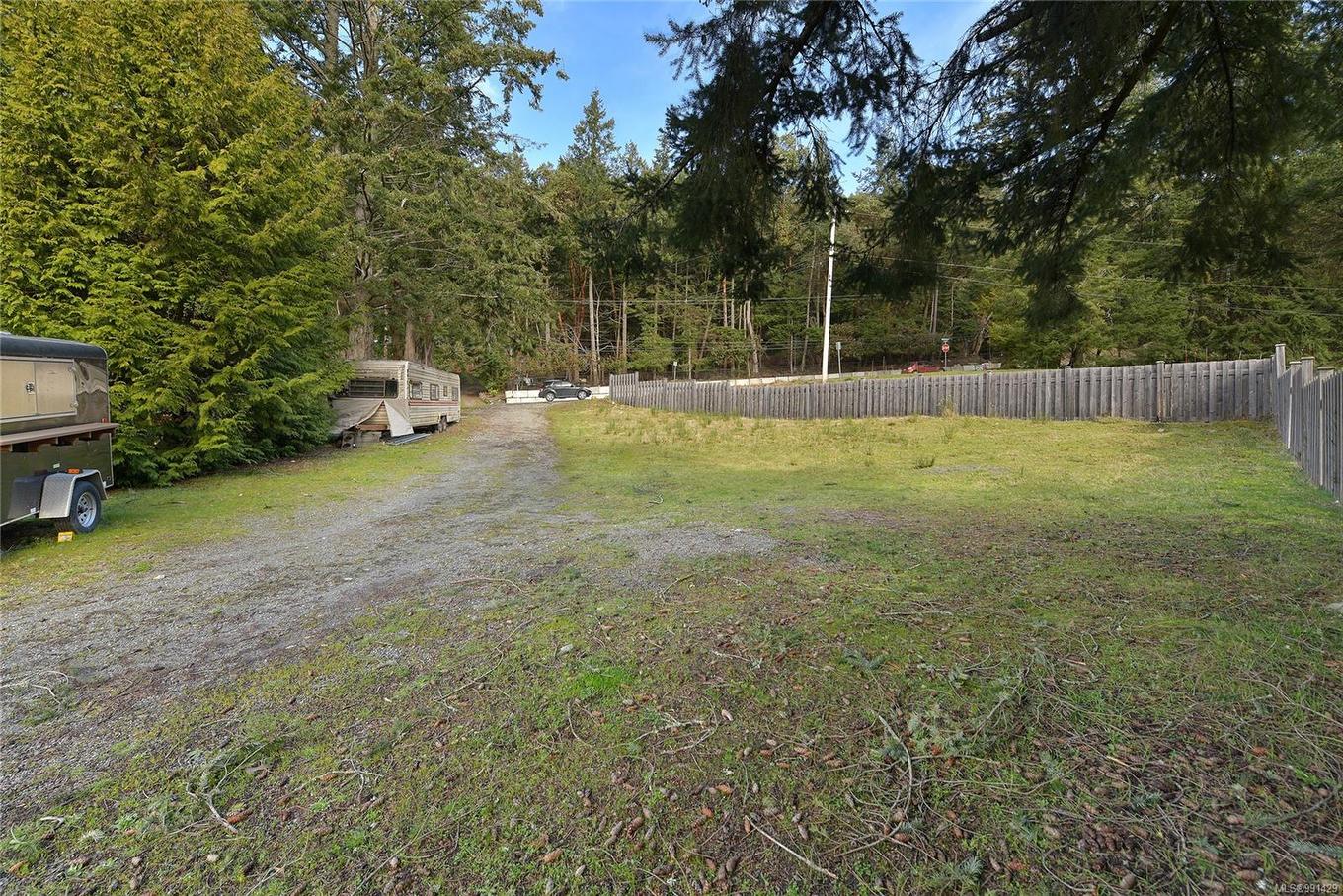 492 Dalton Dr, Mayne Island, BC