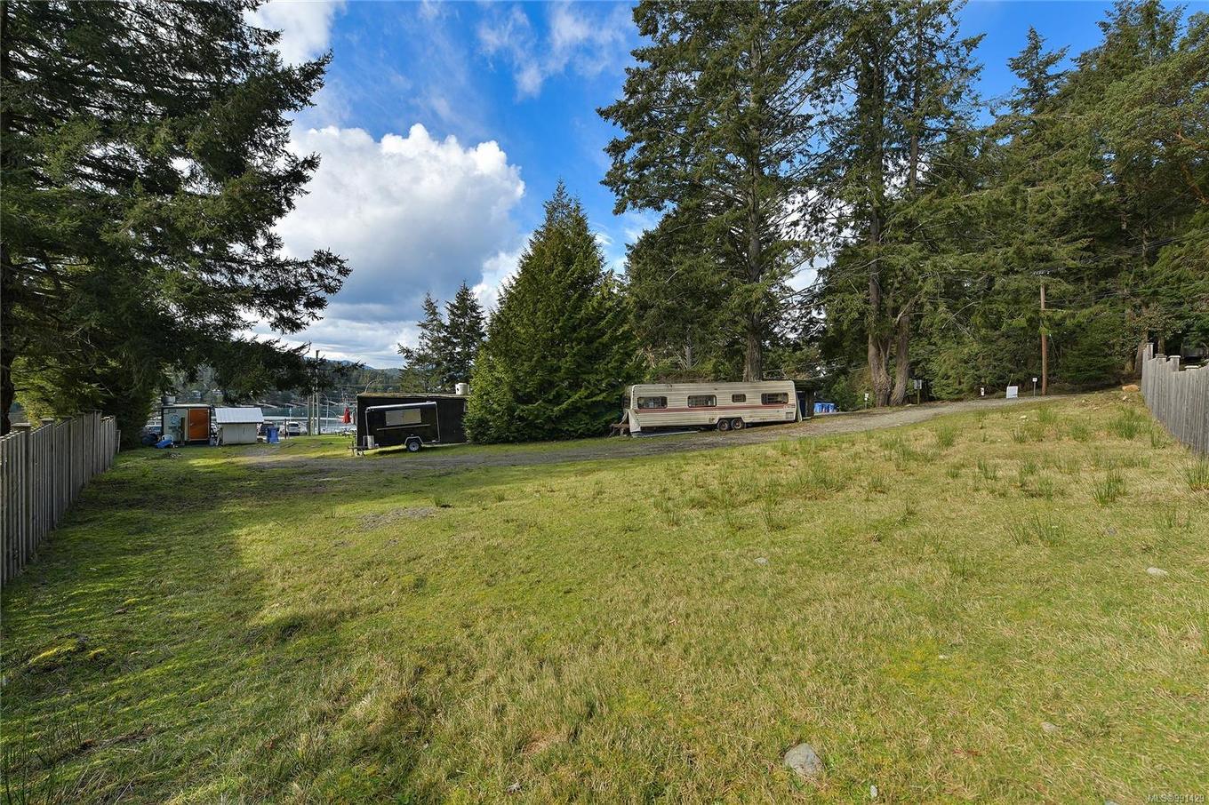 492 Dalton Dr, Mayne Island, BC