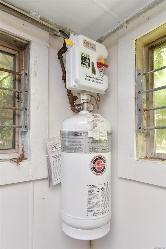 492 Dalton Dr, Mayne Island, BC