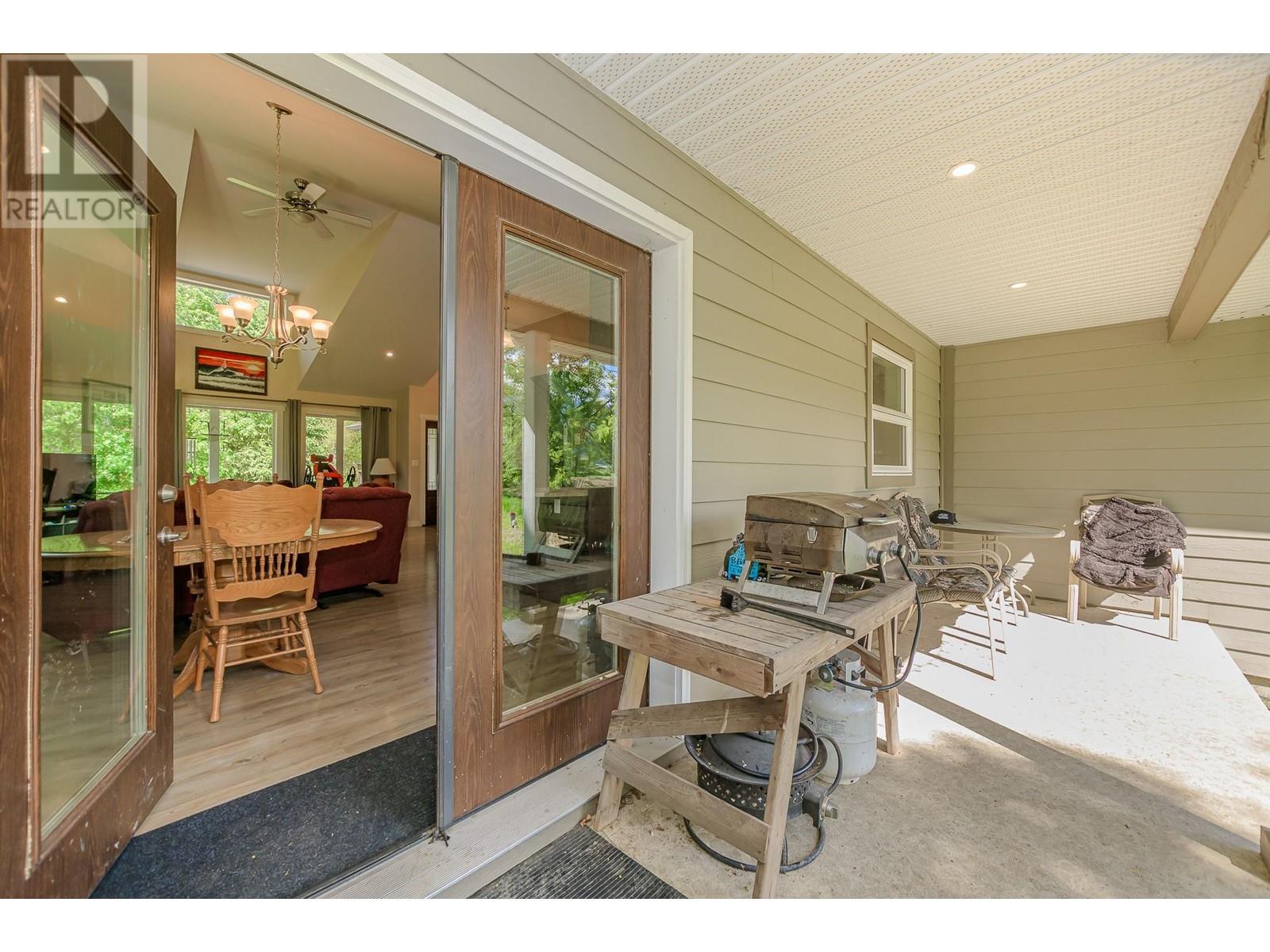 51 Monks Road, Grindrod, BC