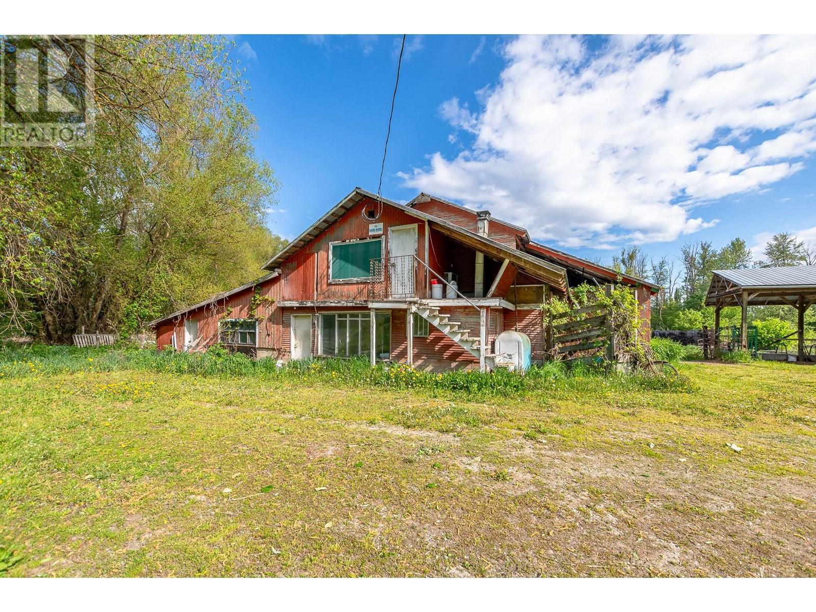 51 Monks Road, Grindrod, BC