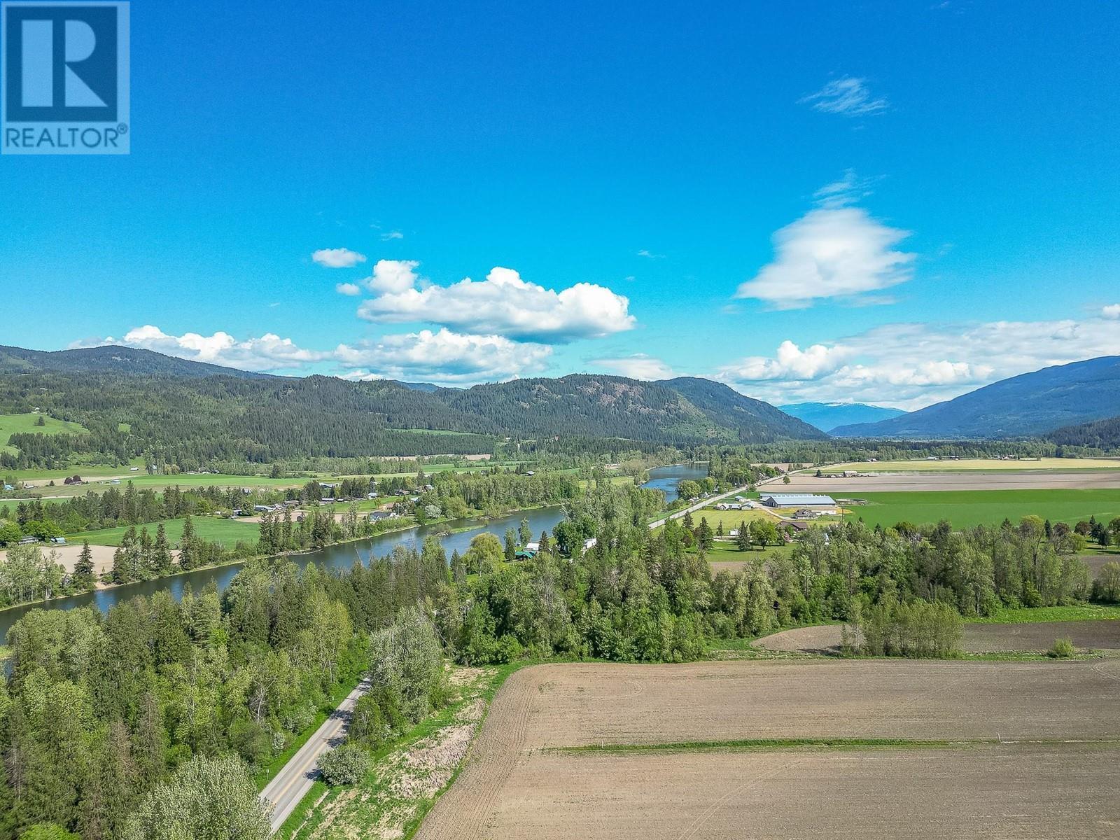 51 Monks Road, Grindrod, BC