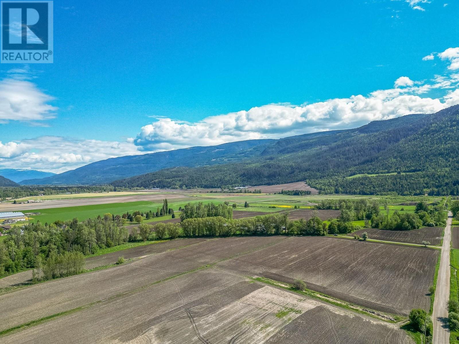 51 Monks Road, Grindrod, BC