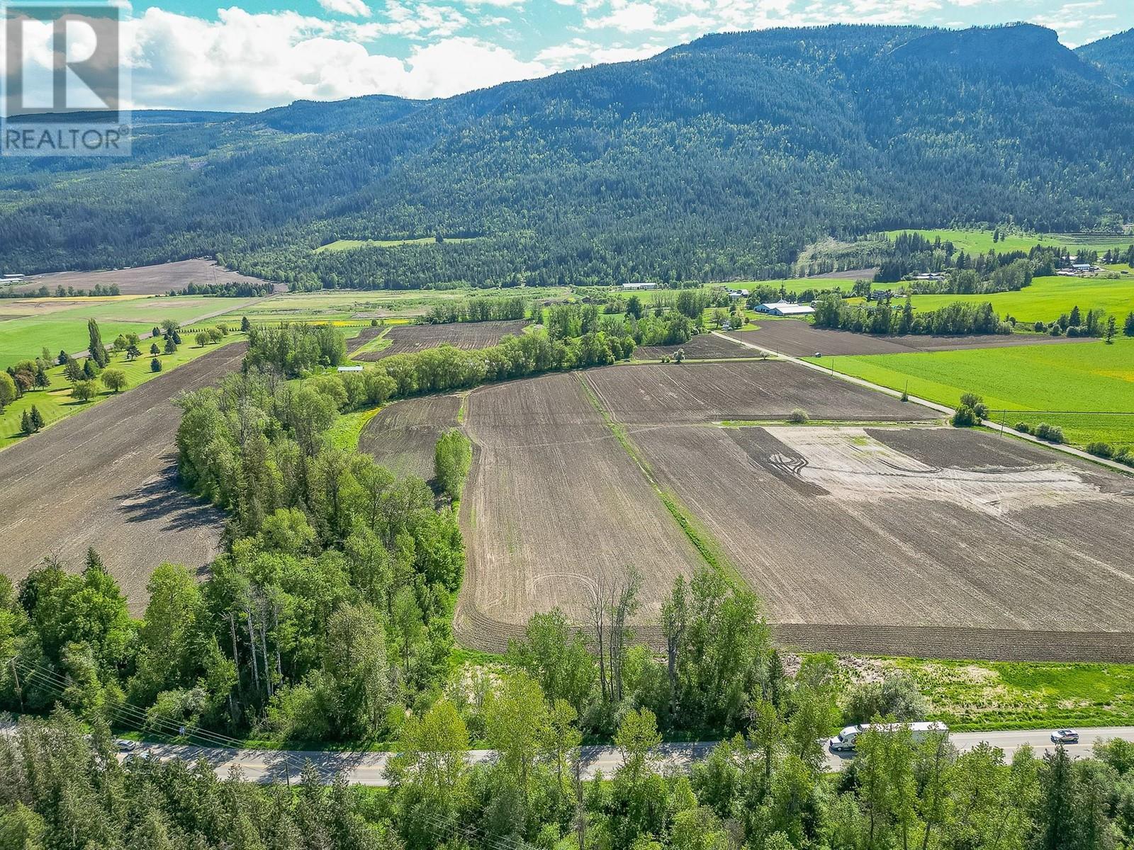 51 Monks Road, Grindrod, BC