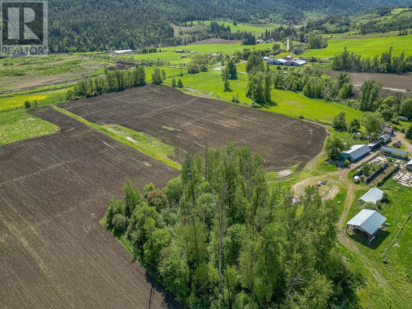 51 Monks Road, Grindrod, BC