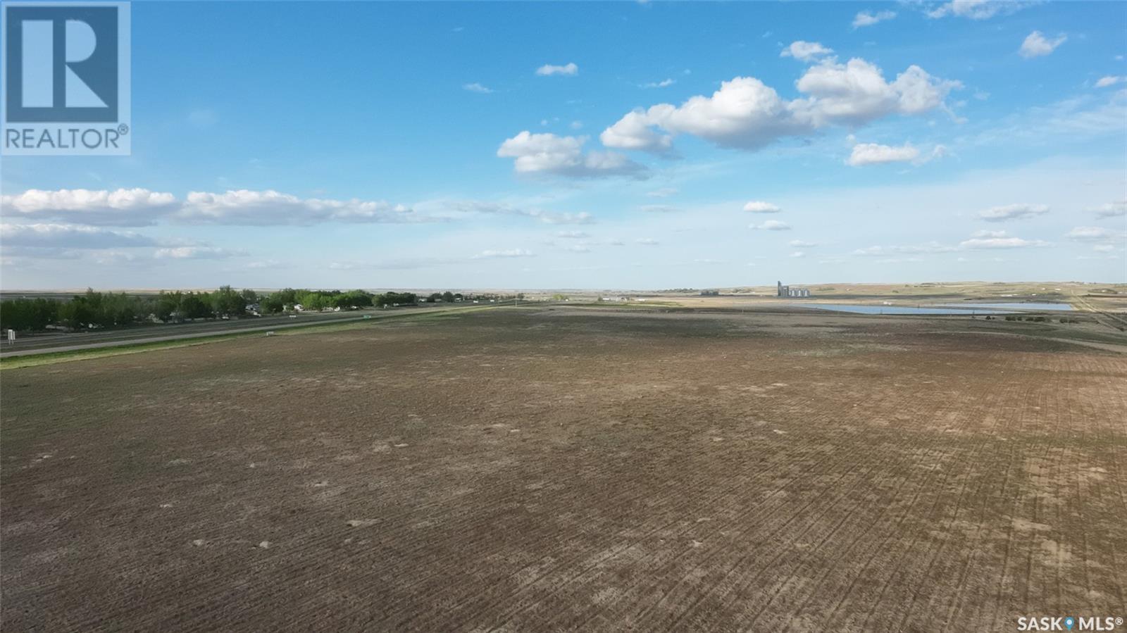 60 Acres On Trans Canada Highway, Swift Current Rm No. 137, SK