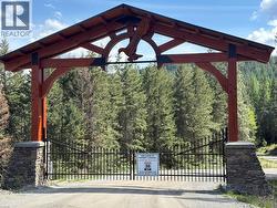 SL45 OSPREY LANDING Drive Wardner, BC V0B 2J0