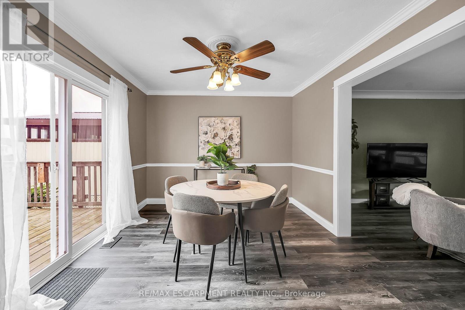 1044 Main Street, Norfolk, ON - Indoor Photo Showing Dining Room