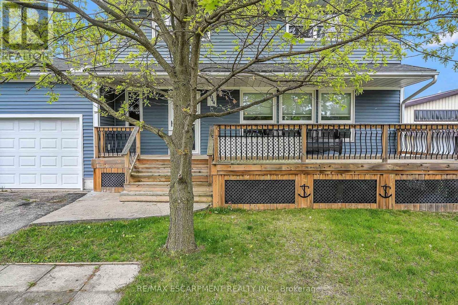 1044 Main Street, Norfolk, ON - Outdoor With Deck Patio Veranda