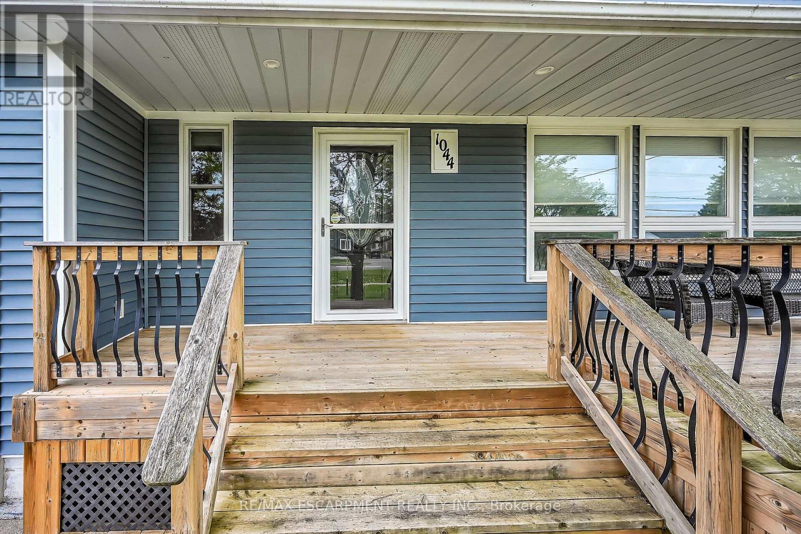 1044 Main Street, Norfolk, ON - Outdoor With Deck Patio Veranda With Exterior