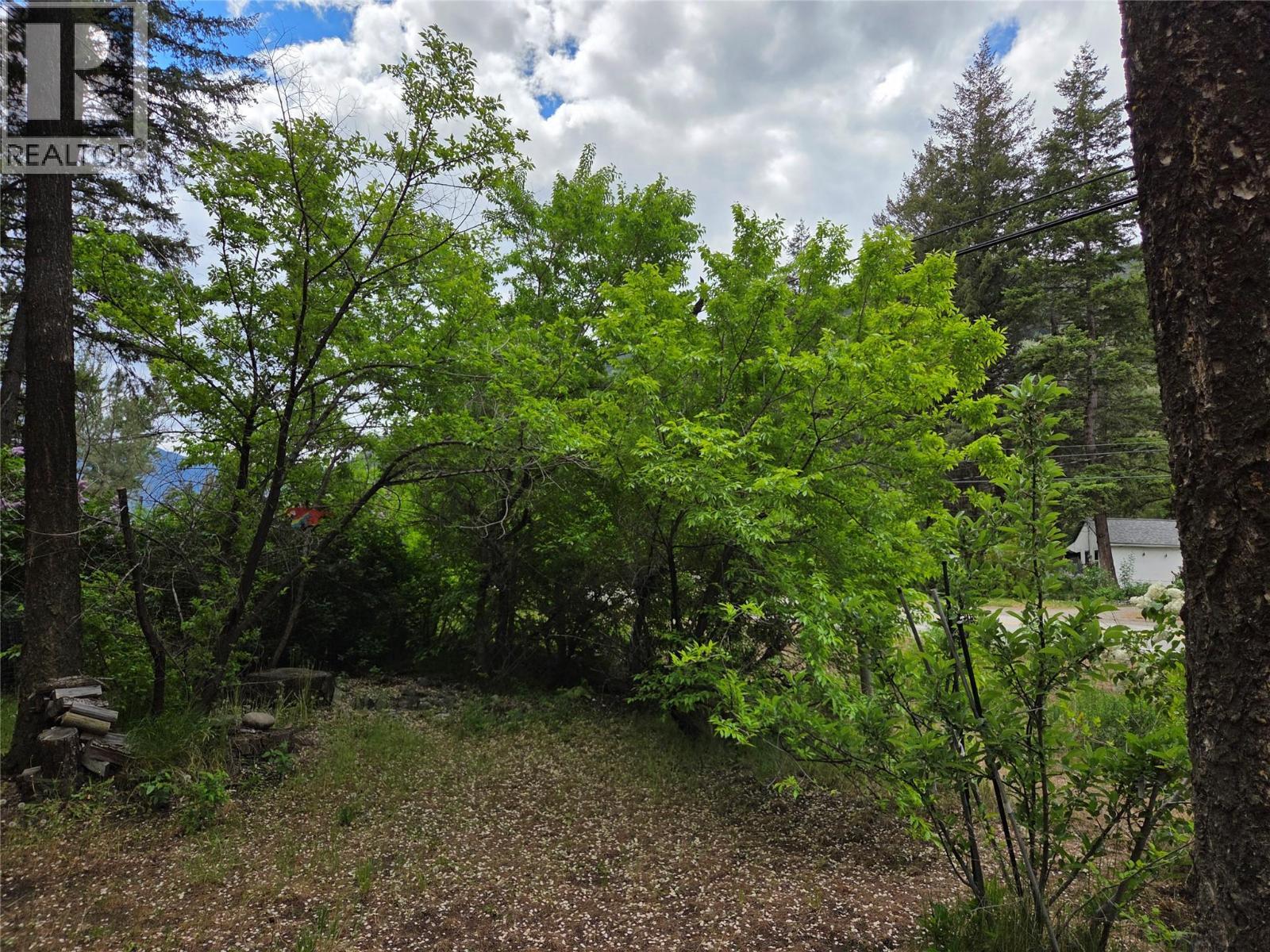 1498 Main Street Unit# 15, Olalla, BC