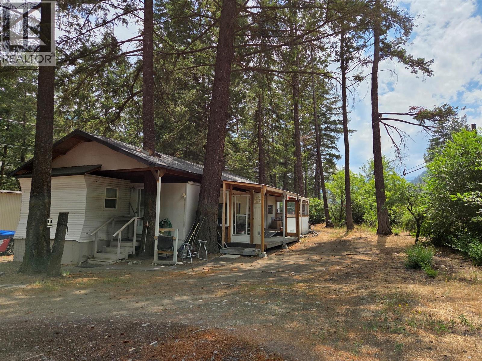 1498 Main Street Unit# 15, Olalla, BC