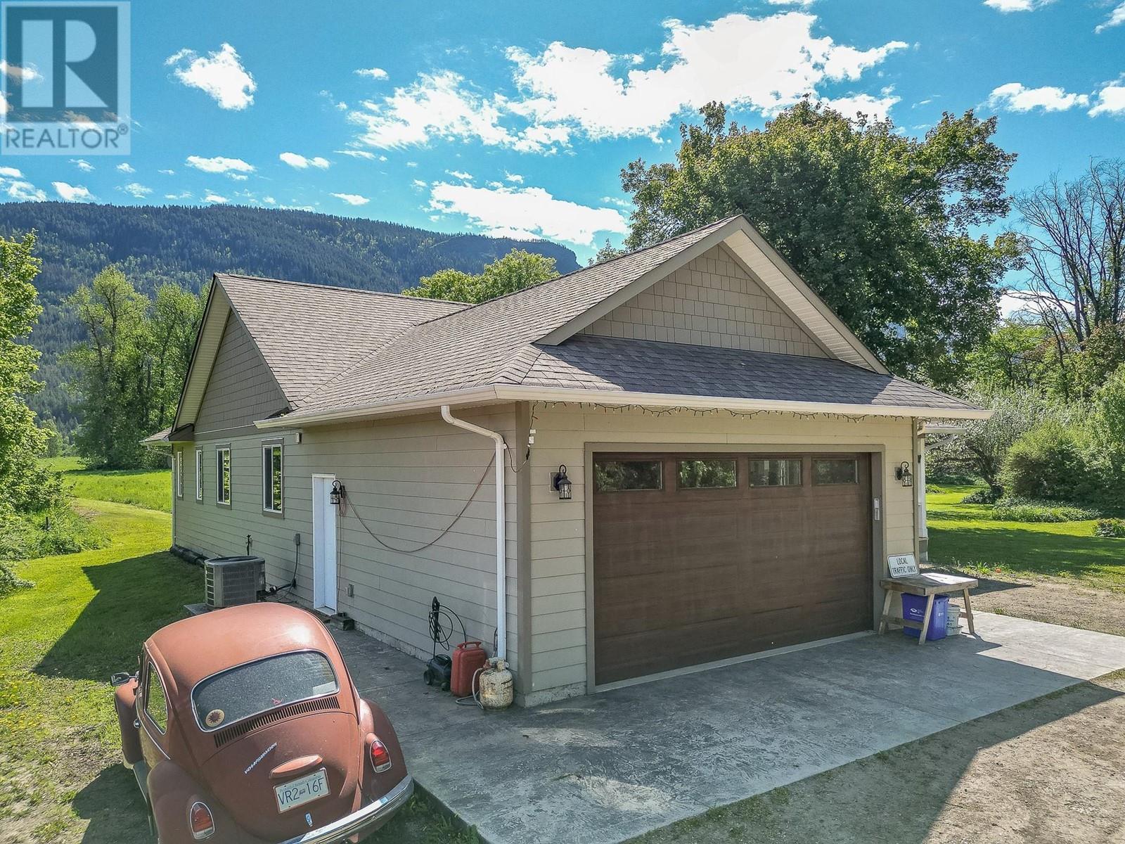 51 Monks Road, Grindrod, BC - Outdoor