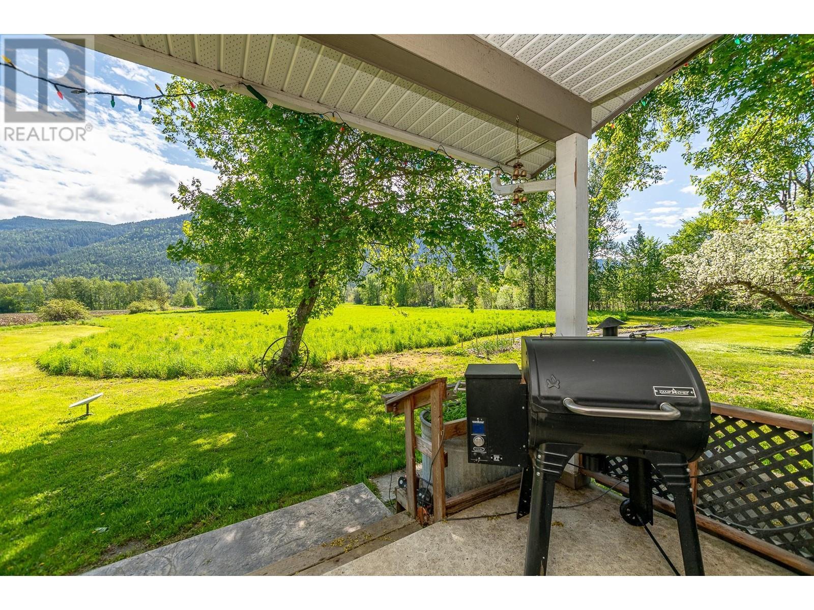 51 Monks Road, Grindrod, BC - Outdoor With Deck Patio Veranda