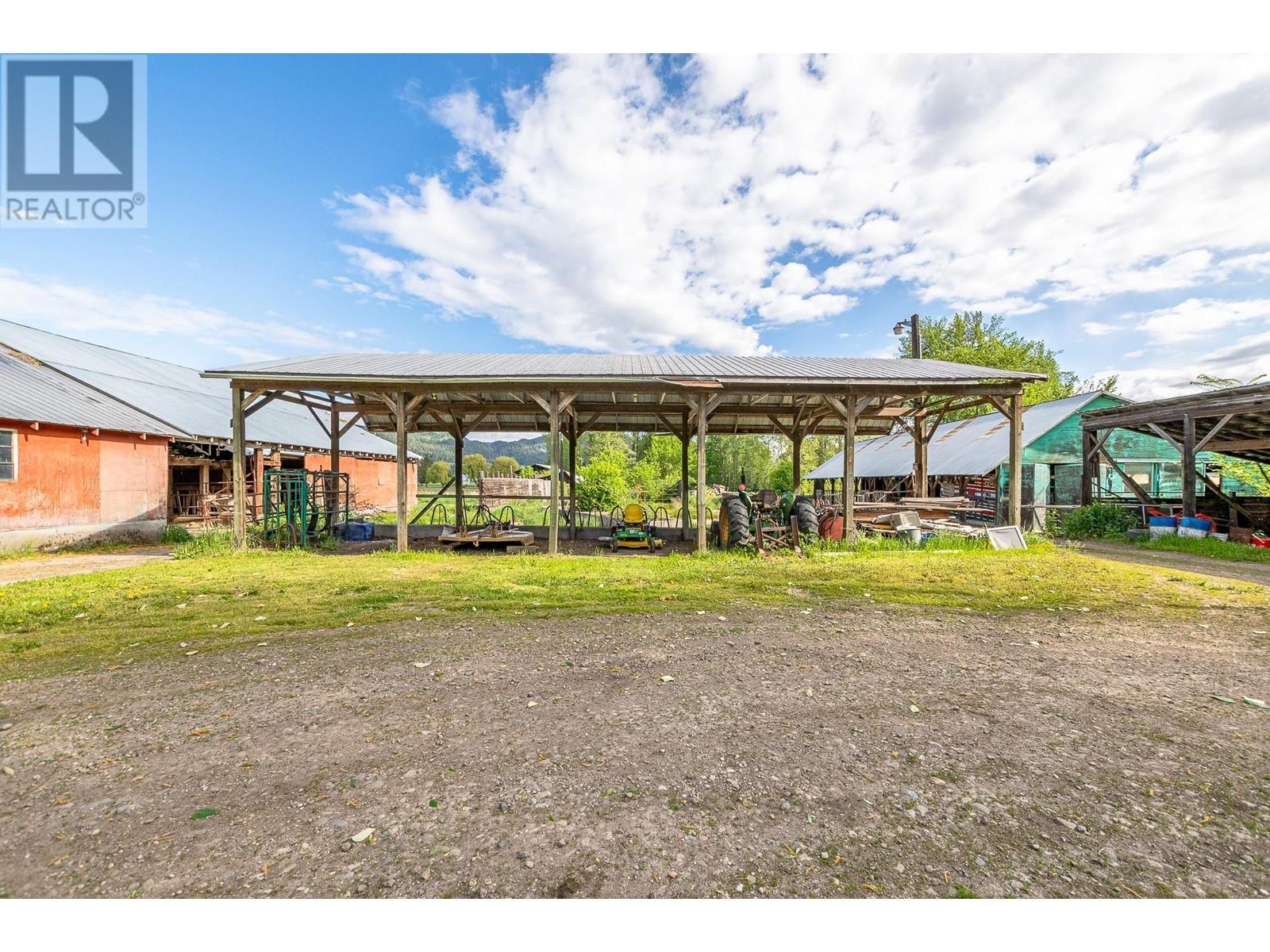 51 Monks Road, Grindrod, BC - Outdoor