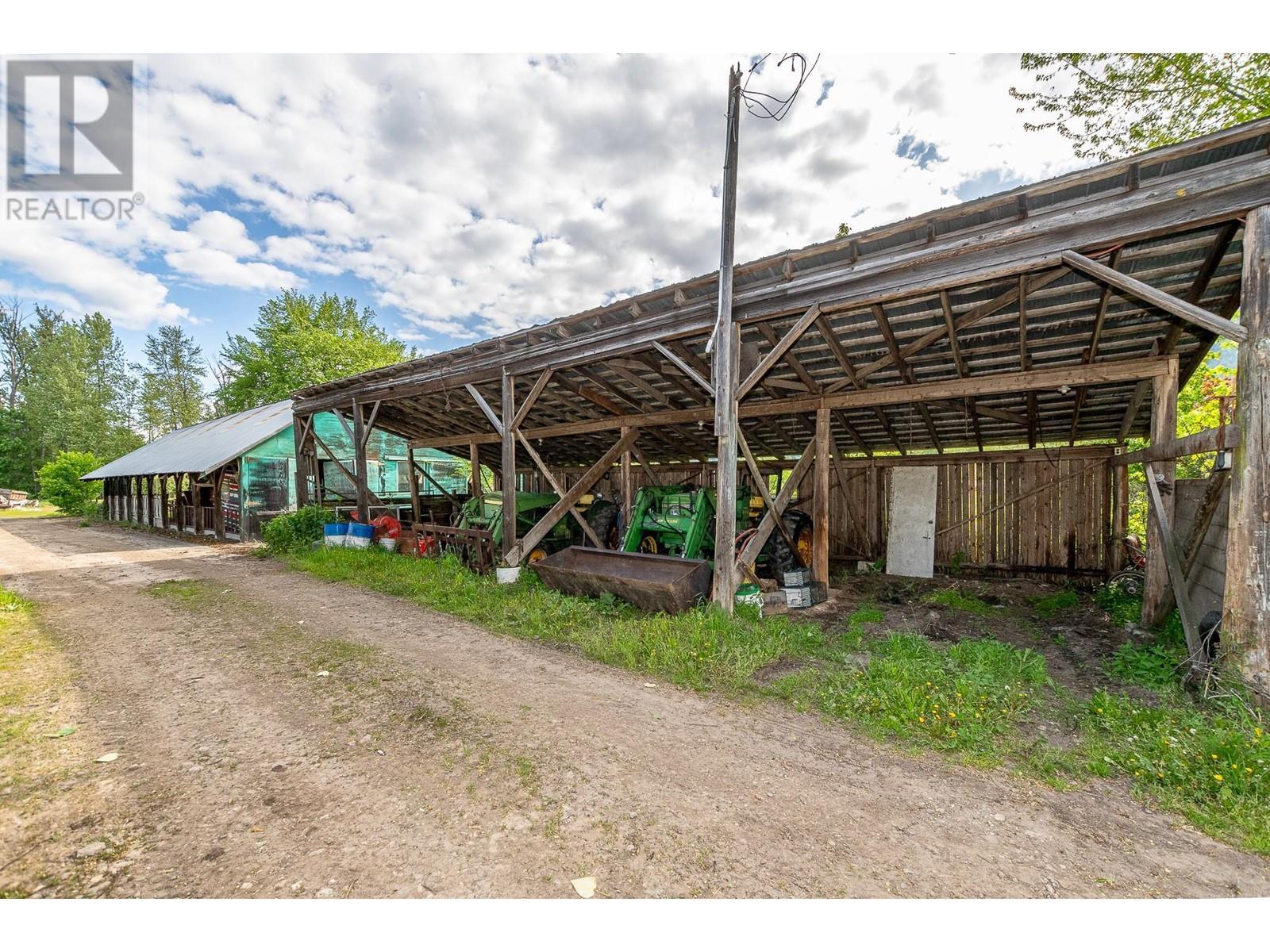 51 Monks Road, Grindrod, BC - Outdoor