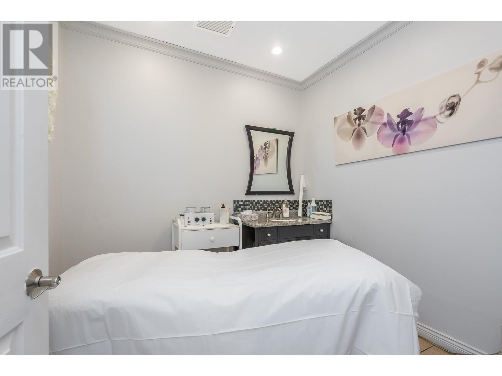 2764 Barnet Highway, Coquitlam, BC