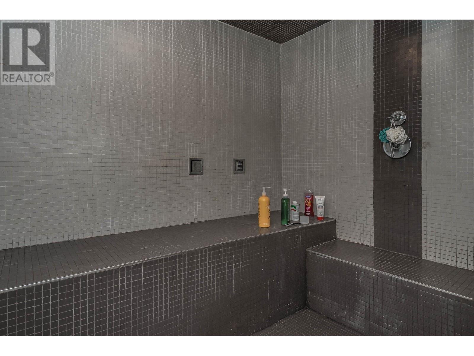 2764 Barnet Highway, Coquitlam, BC