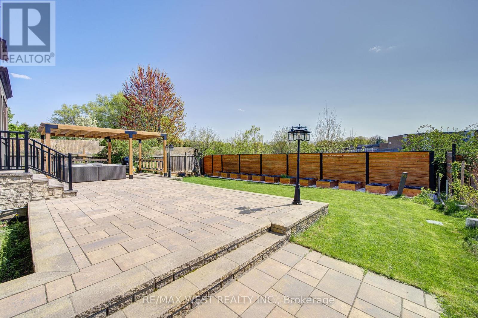 2194 Haygate Crescent, Mississauga, ON - Outdoor