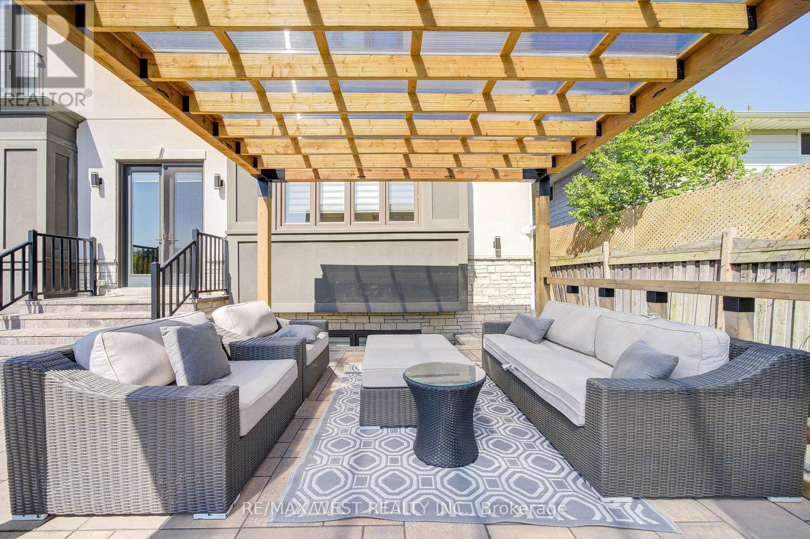 2194 Haygate Crescent, Mississauga, ON - Outdoor With Deck Patio Veranda