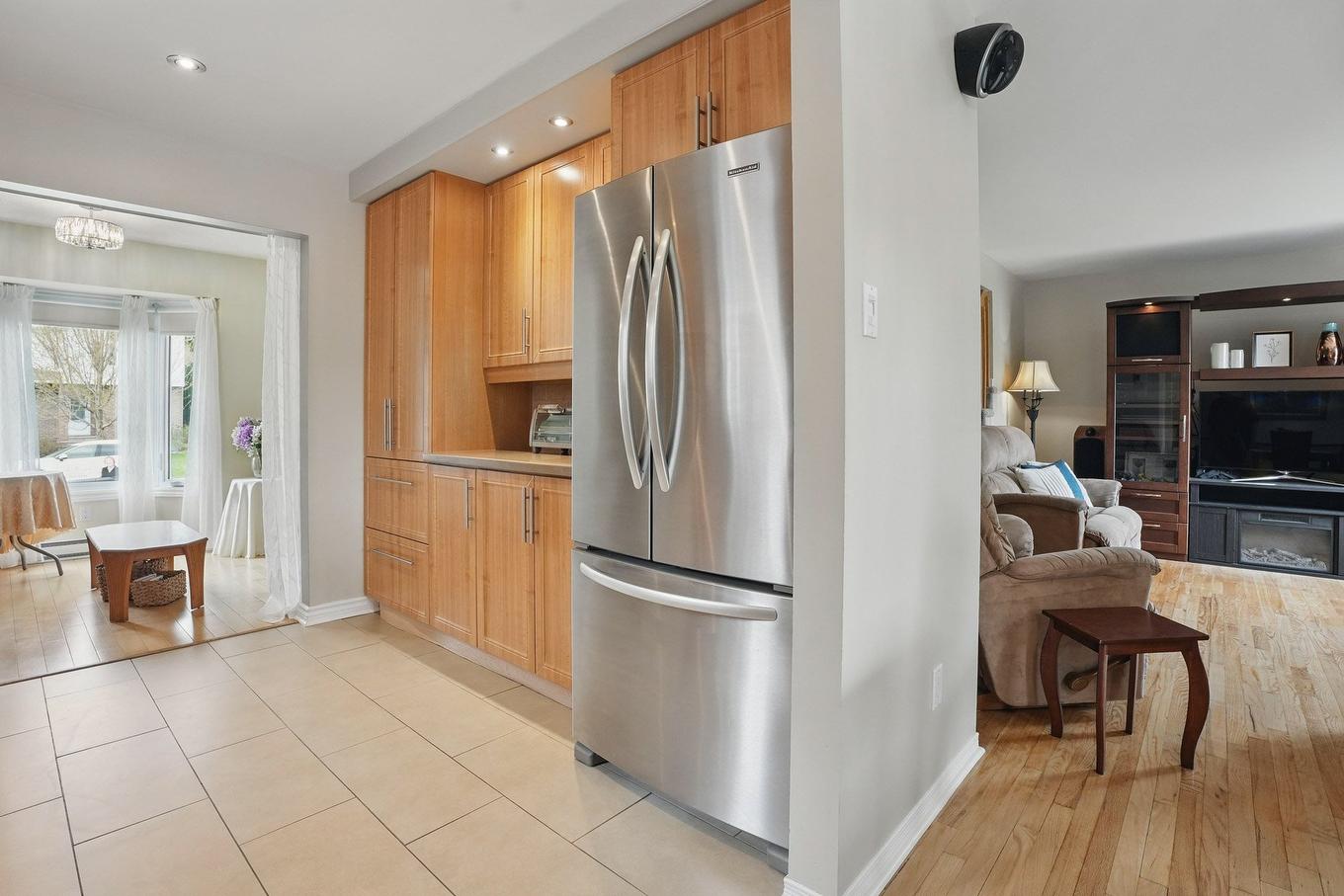 Cuisine - 332 Ch. Lebaudy, Gatineau (Gatineau), QC - Indoor Photo Showing Other Room