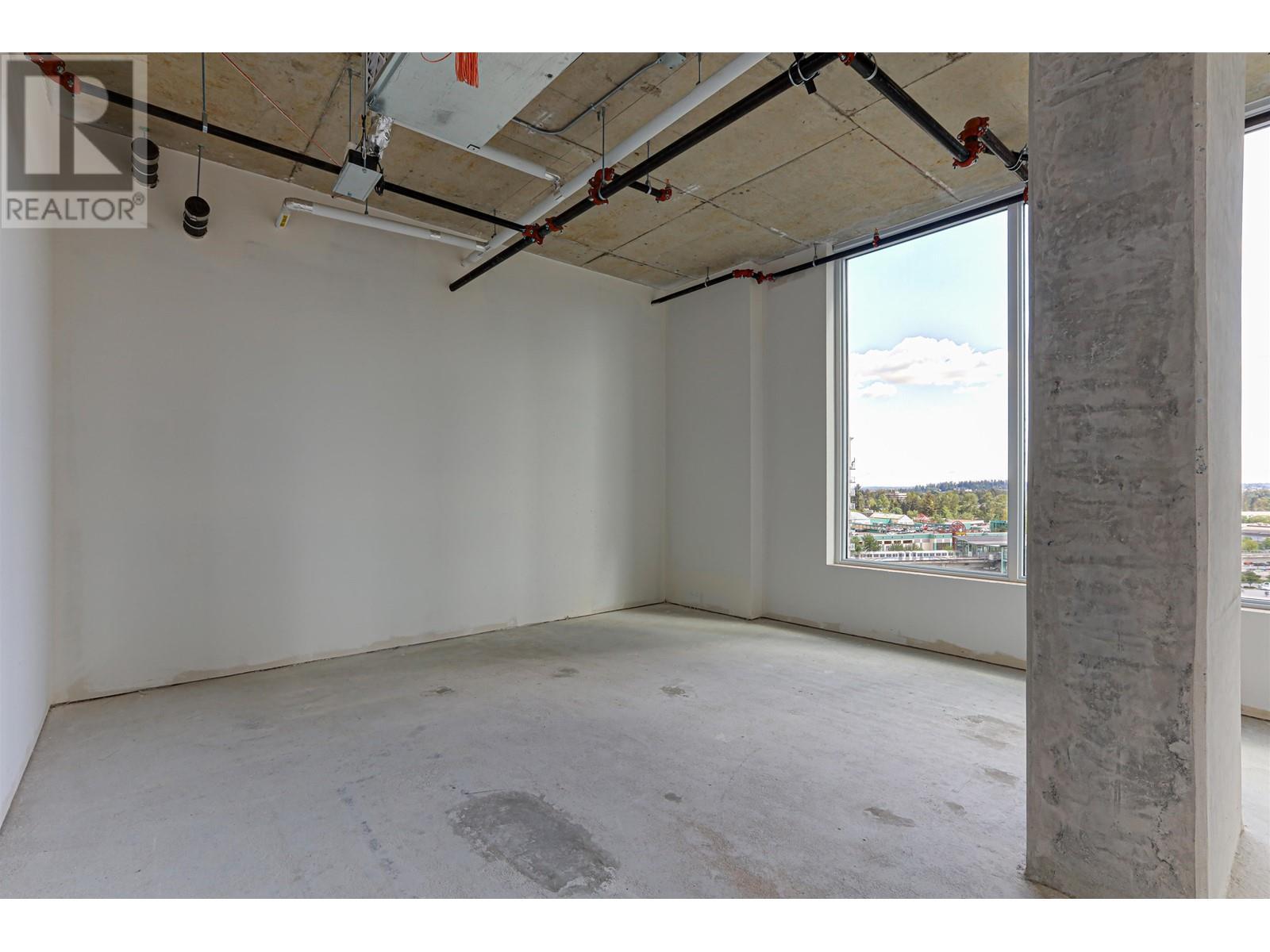 605 2992 Glen Drive, Coquitlam, BC